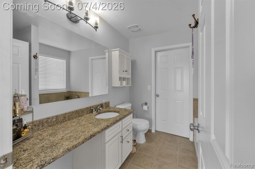 50647 Bredenbury Drive, Macomb, MI 48044 — Photo 17
