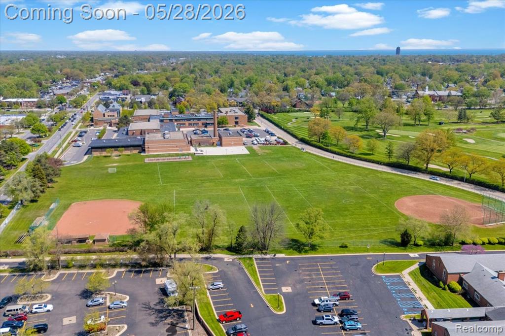 2101 Lochmoor Boulevard, Grosse Pointe Woods, MI 48236 — Photo 38
