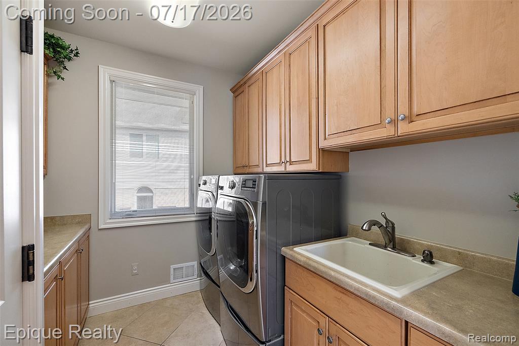 565 Shady Oaks Street, Lake Orion, MI 48362 — Photo 49