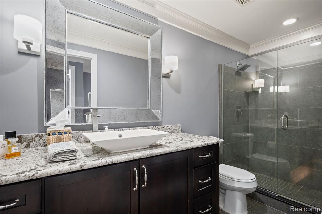 4128 BINGHAMPTON Court, Clarkston, MI 48348 — Photo 56
