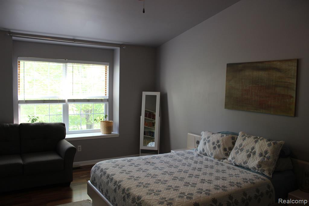 47640 PEMBROKE Drive, Canton, MI 48188 — Photo 19
