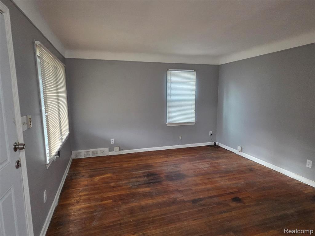 12217 Plainview Avenue, Detroit, MI 48228 — Photo 4