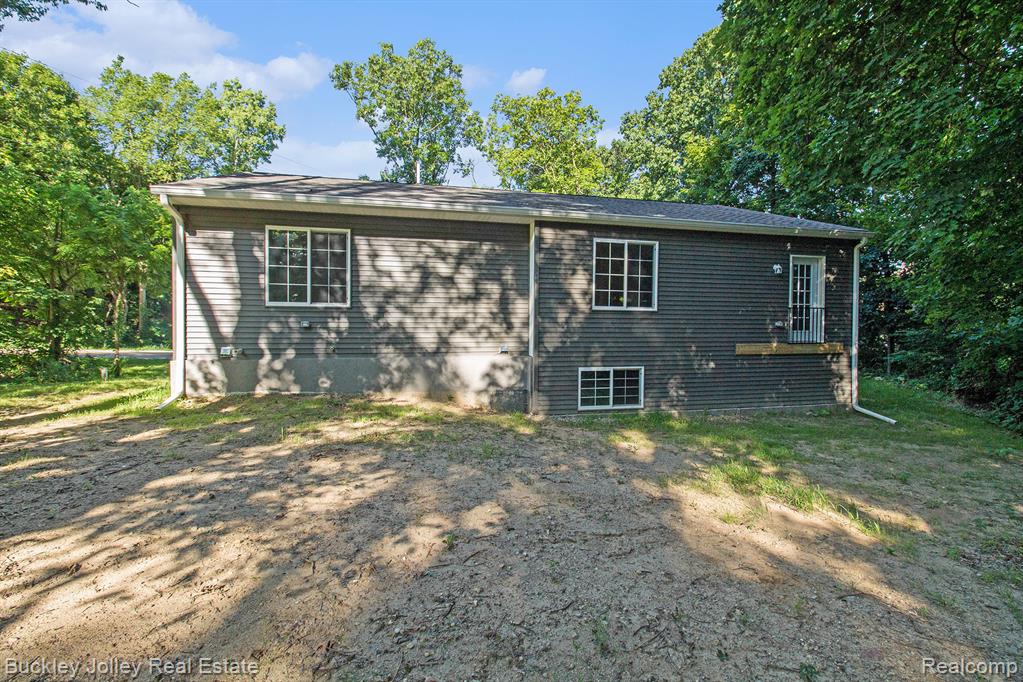10303 Nine Mile Road, Whitmore Lake, MI 48189 — Photo 24