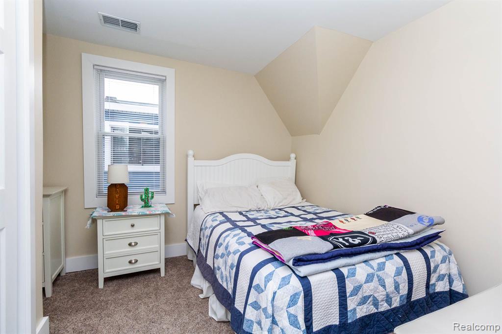 843 CHERRY Street, Wyandotte, MI 48192 — Photo 25
