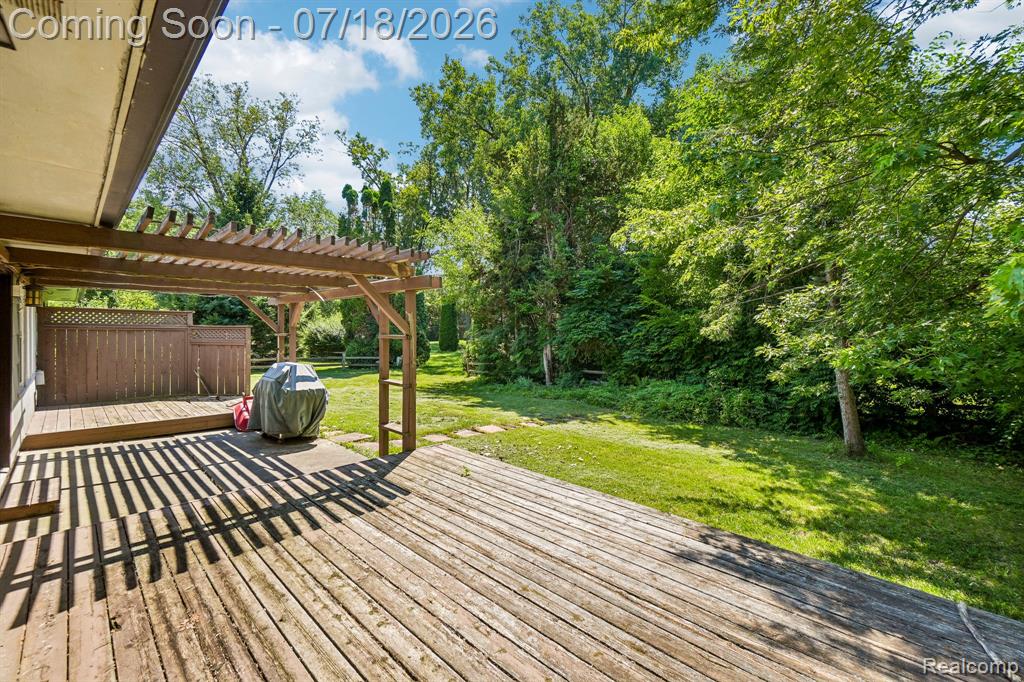 4855 Butler Drive, Troy, MI 48085 — Photo 34