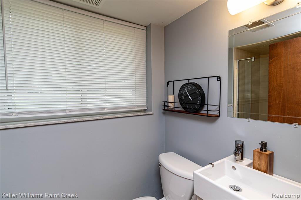 7093 Stonebrook Road, West Bloomfield, MI — Photo 50