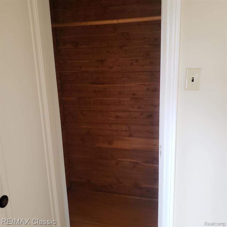 16215 and 16217 Greenview Avenue, Detroit, MI 48219 — Photo 20