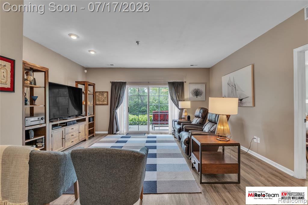 5950 E Island Drive, Ypsilanti, MI 48197 — Photo 10