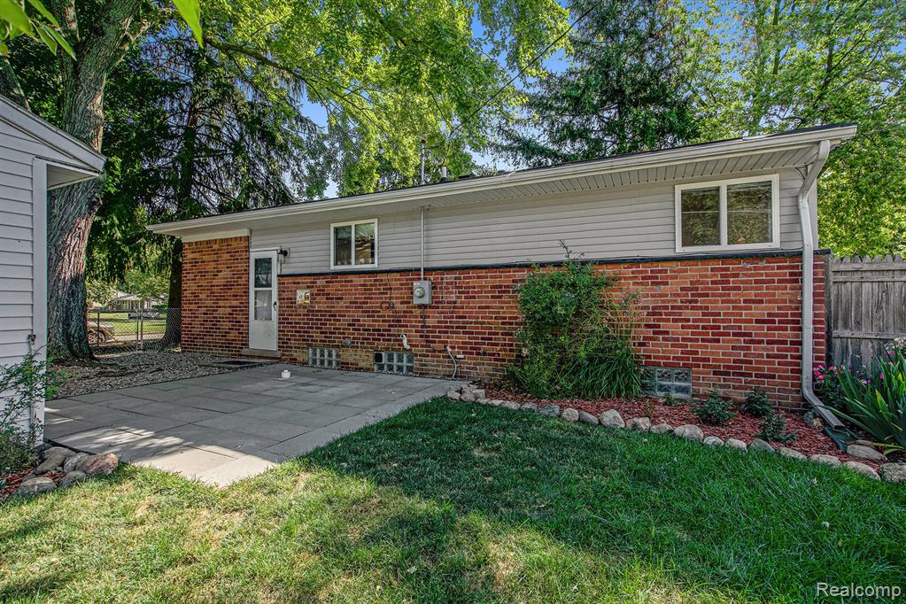 1210 Desoto Avenue, Ypsilanti, MI 48198 — Photo 5