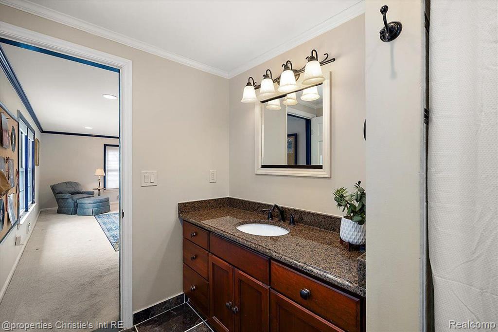 536 Middlesex Road, Grosse Pointe Park, MI 48230 — Photo 30