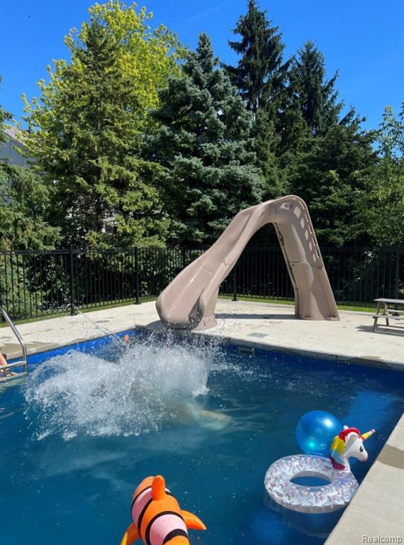 48428 Estera Drive, Utica, MI 48315 — Photo 39