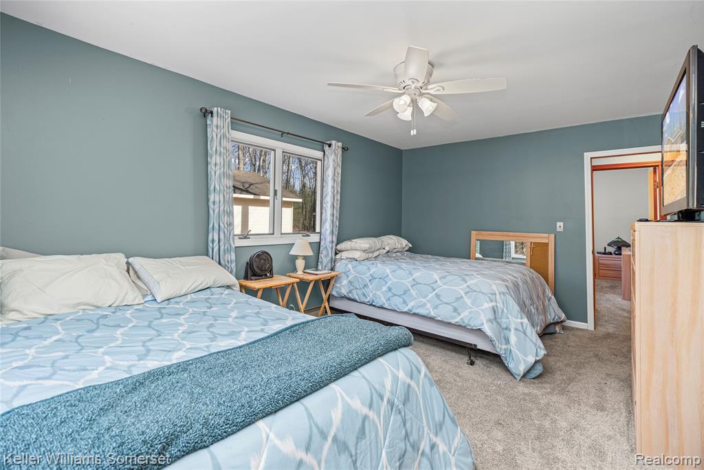 208 Hitchcock Avenue, Roscommon, MI 48653 — Photo 30