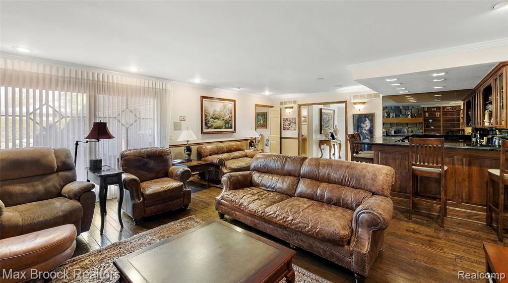 1319 Charrington Road, Bloomfield Hills, MI 48301 — Photo 13