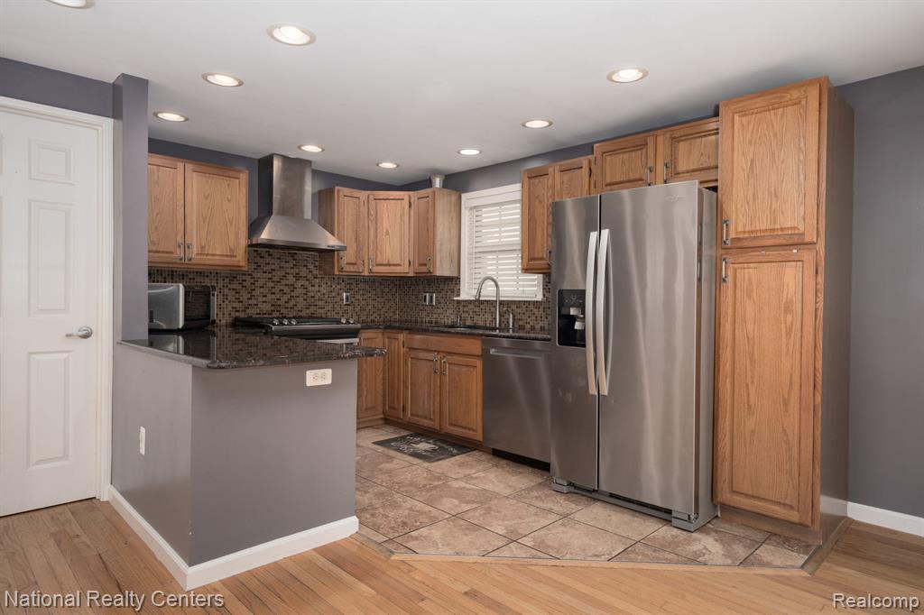402 N West Street, Royal Oak, MI 48067 — Photo 9