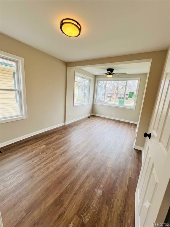557 WHITE Avenue, Lincoln Park, MI 48146 — Photo 8