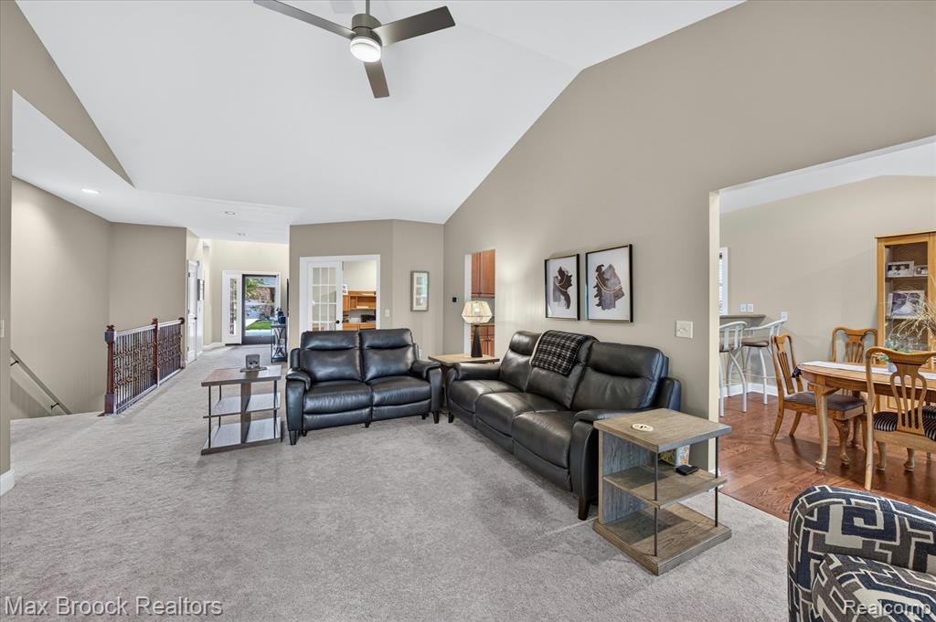 13141 Harbor Landings Drive, 76, Fenton, MI 48430 — Photo 11