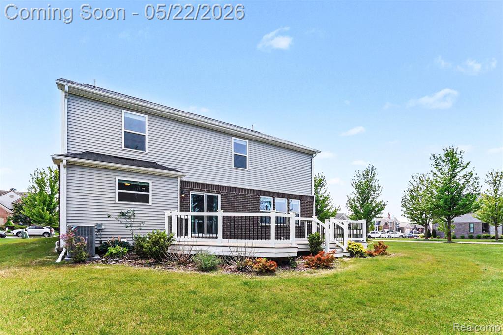 7558 Abigail Drive, Ypsilanti, MI 48198 — Photo 32