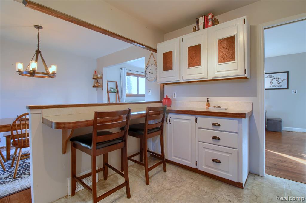 8650 Buffalo Drive, Commerce Twp, MI 48382 — Photo 8