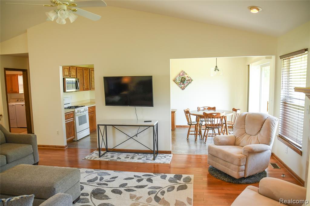 246 Quail Drive, Capac, MI 48014 — Photo 12
