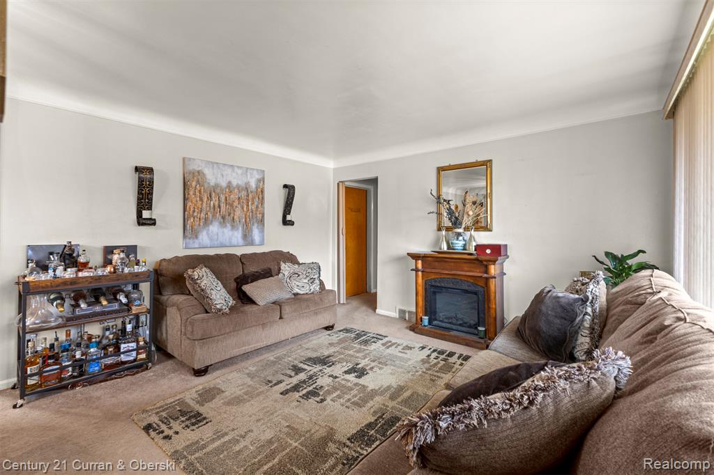 22151 Whitmore Street, Oak Park, MI 48237 — Photo 4