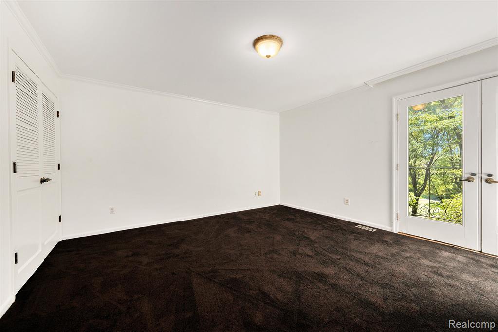 5459 Bristol Parke Drive, Clarkston, MI 48348 — Photo 15