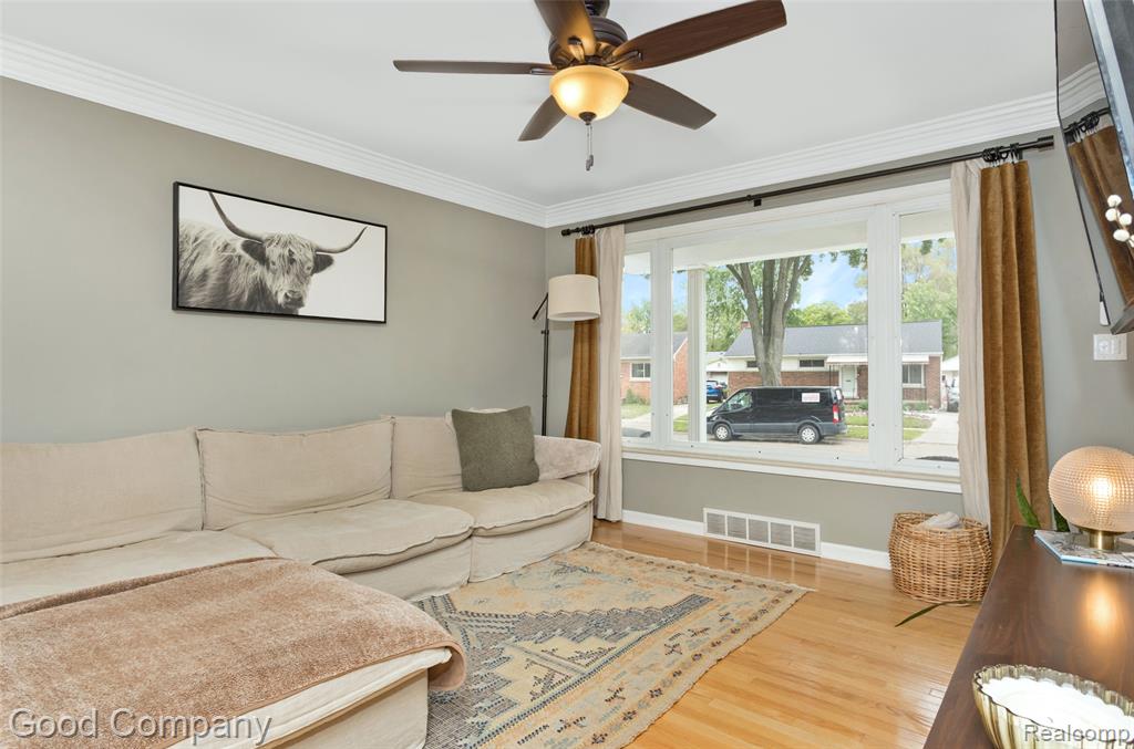 905 Parliament Avenue, Madison Heights, MI 48071 — Photo 4
