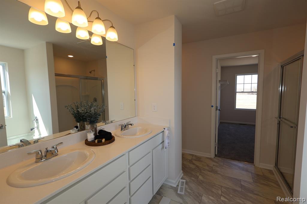 606 Harvest Way, Chelsea, MI 48118 — Photo 14
