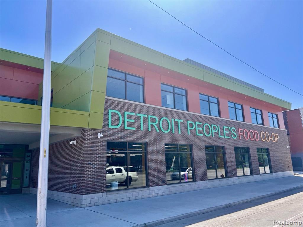 70 Clairmount Street, Detroit, MI 48202 — Photo 18