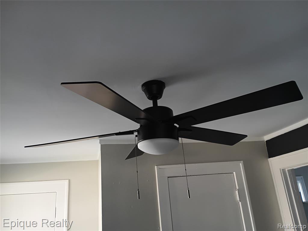 949 Boston Avenue, Waterford, MI 48328 — Photo 7