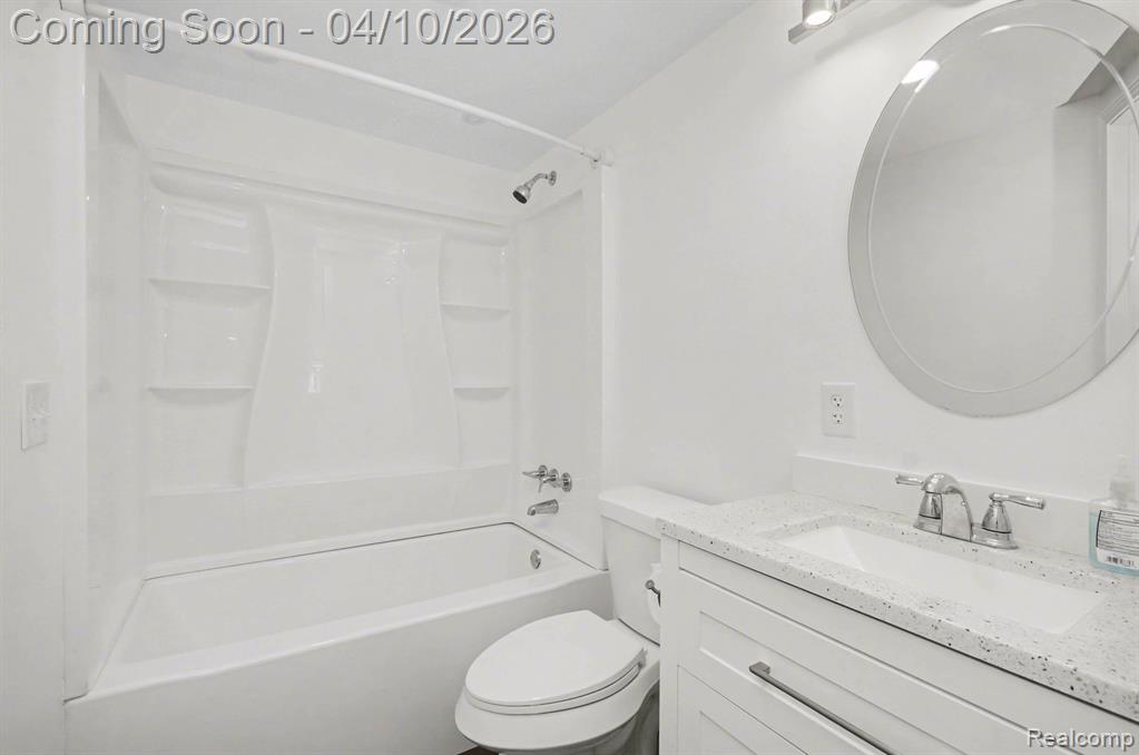 211 Cardinal Street, Commerce Twp, MI 48382 — Photo 10