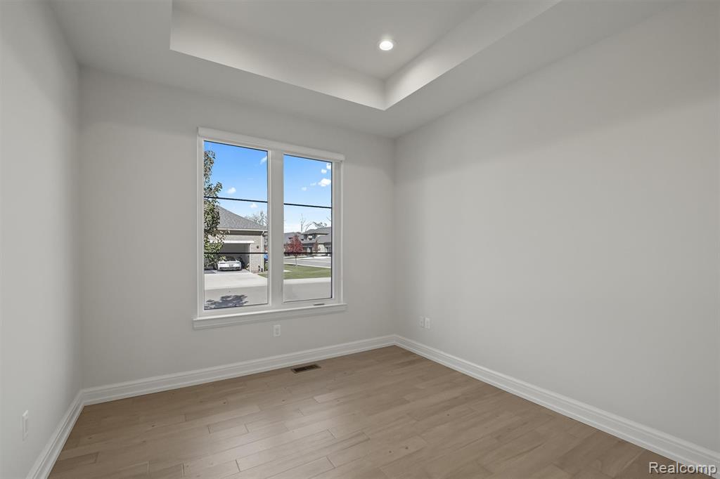 7507 Gramercy Circle Circle, West Bloomfield, MI — Photo 12