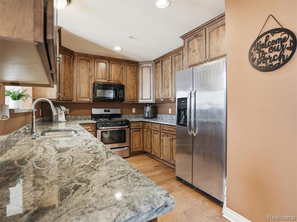 53731 Champlain Street, Macomb, MI 48042 — Photo 15