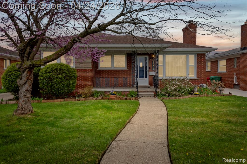 24861 Almond Avenue, Eastpointe, MI 48021 — Photo 2