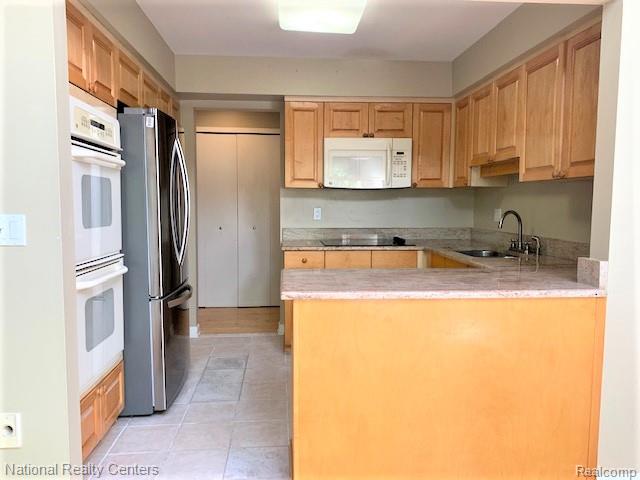 6298 Aspen Ridge Boulevard, 34, West Bloomfield, MI — Photo 6