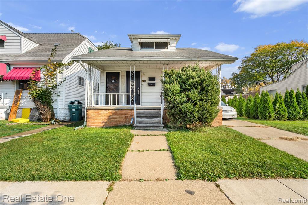 6128 Yinger Avenue, Dearborn, MI 48126