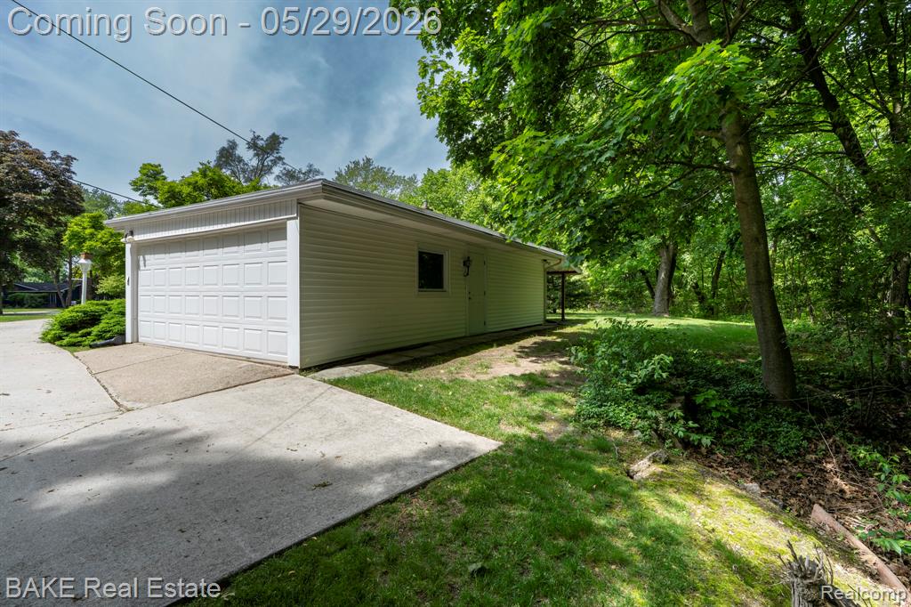 800 Parkview Drive, Plymouth, MI 48170 — Photo 5