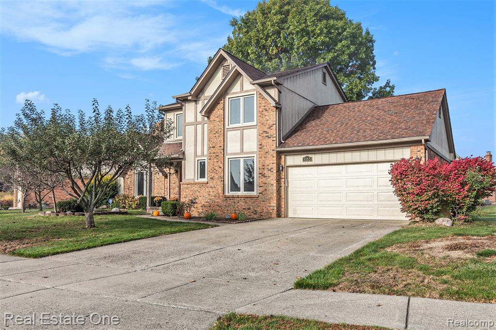5185 SAFFRON Drive, Troy, MI 48085 — front exterior