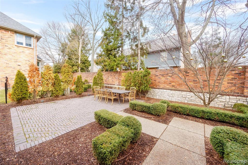 10 Sycamore Lane, Grosse Pointe, MI 48230 — Photo 6
