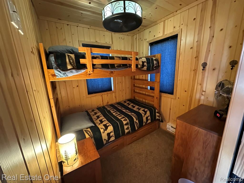 8175 E HOUGHTON LAKE, 1, Houghton Lake, MI 48629 — Photo 15