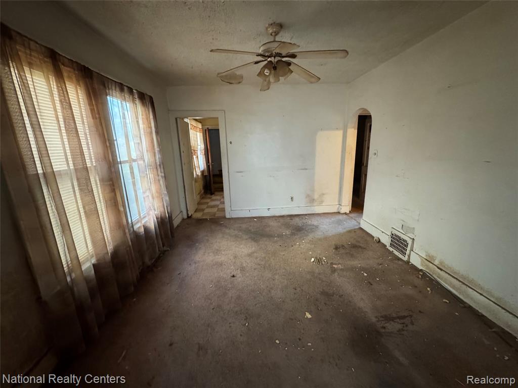 8127 E Hildale Street, Detroit, MI 48234 — Photo 3