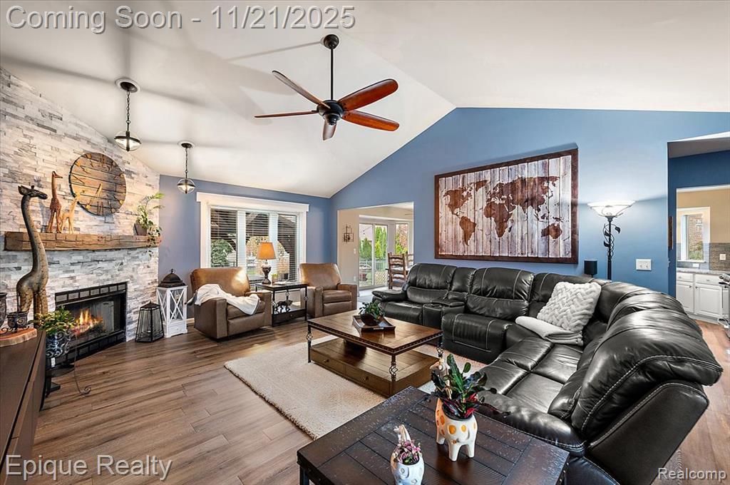 48309 Tecumseh Drive, Macomb, MI 48044 — Photo 32