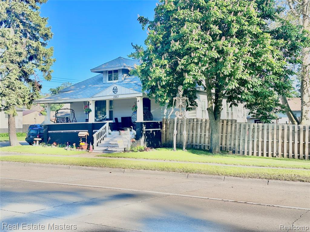 1802 Oak Street, Port Huron, MI 48060 — Photo 4