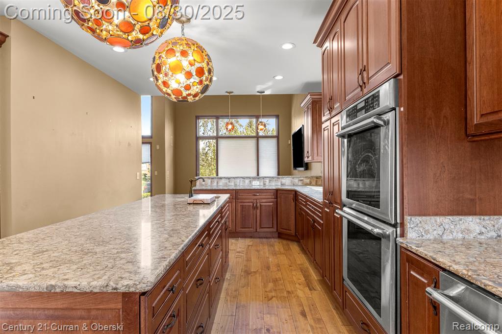 44067 Greenview Lane, Northville, MI 48168 — Photo 11