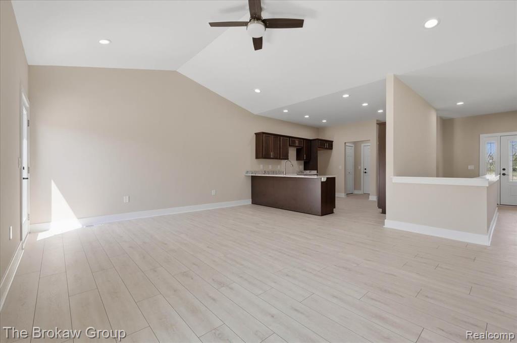 3365 Meadowridge Court, Davison, MI 48423 — Photo 11