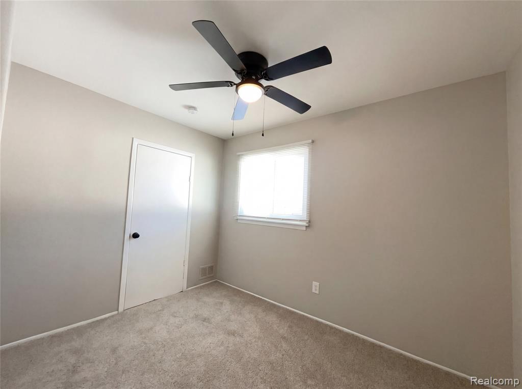 7912 Pine Street, Taylor, MI 48180 — Photo 12
