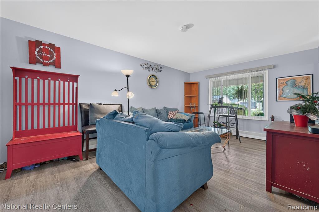 9472 Lakepointe Boulevard, Clay, MI 48001 — Photo 15