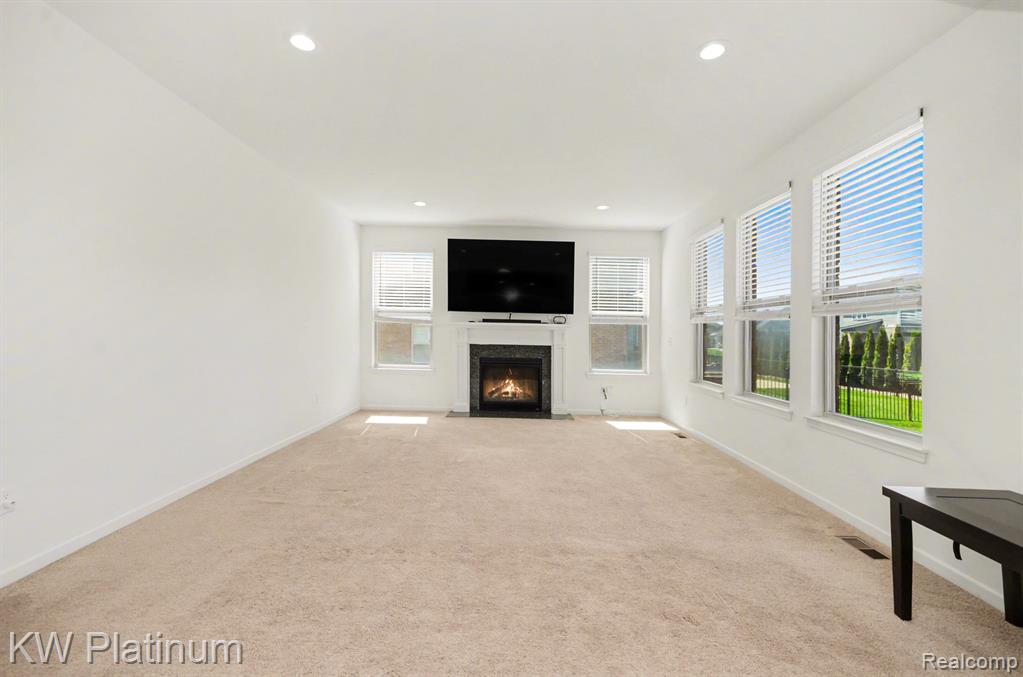 55321 Demaret Drive, Macomb, MI 48042 — Photo 16