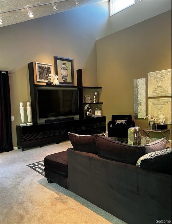 5292 Pond Bluff Drive, West Bloomfield, MI 48323 — Photo 42