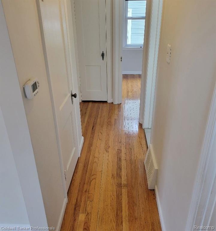 732 ALLEN Street, Ferndale, MI 48220 — Photo 15