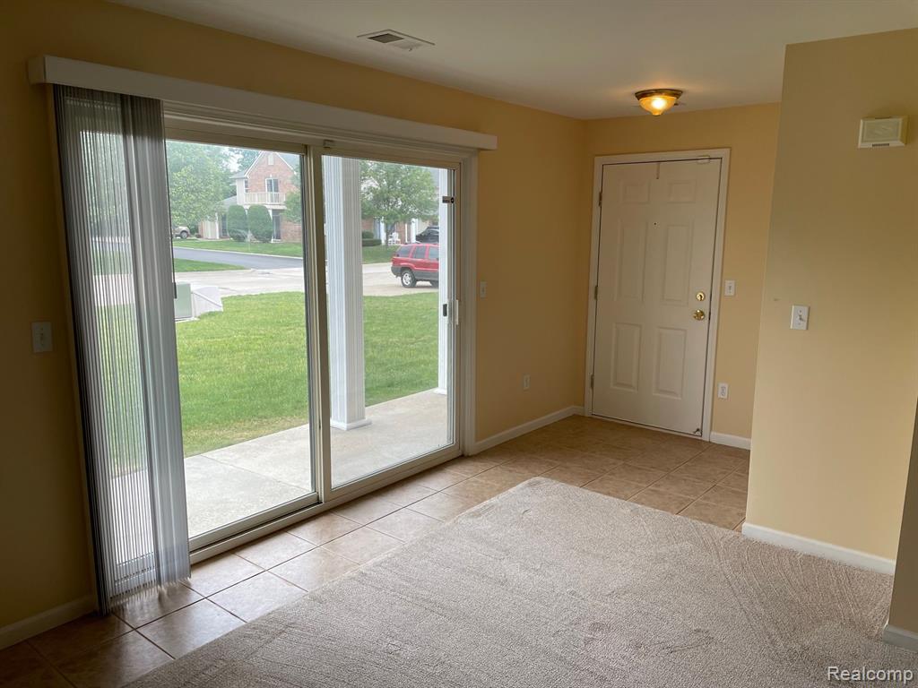 45671 GABLE Drive, Macomb, MI 48044 — Photo 4